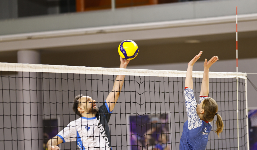 Касание сетки в волейболе